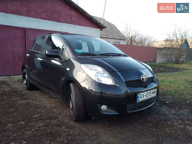 Хэтчбек Toyota Yaris 2010 в Харькове