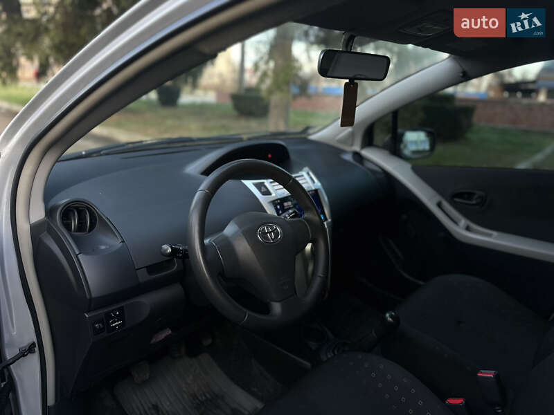Хэтчбек Toyota Yaris 2007 в Тульчине