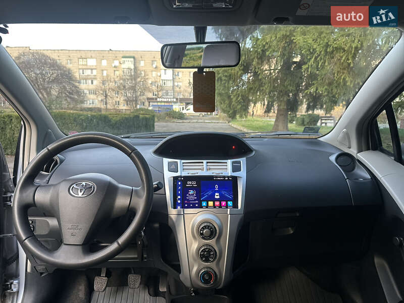 Хэтчбек Toyota Yaris 2007 в Тульчине