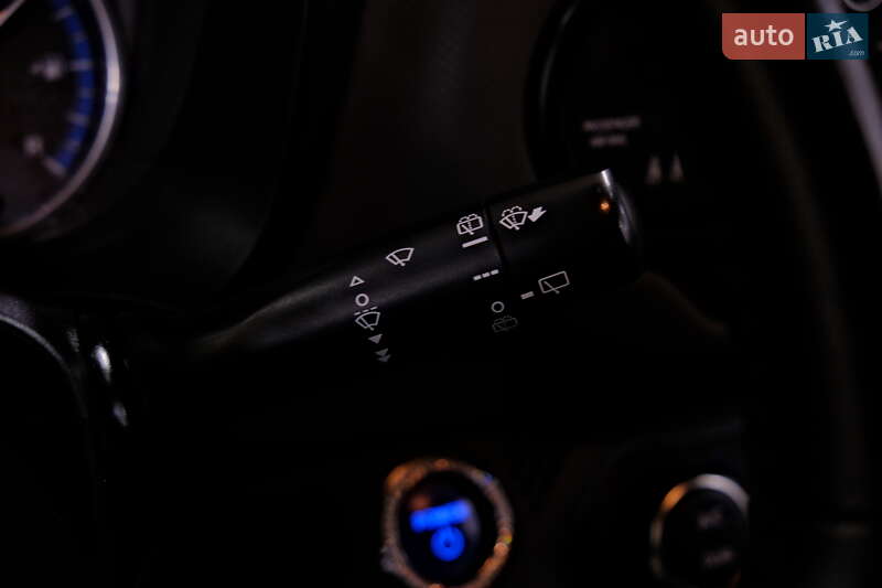 Хэтчбек Toyota Yaris 2015 в Одессе