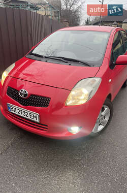 Хетчбек Toyota Yaris 2006 в Києві
