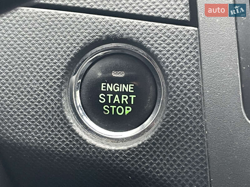 Хэтчбек Toyota Yaris 2006 в Киеве