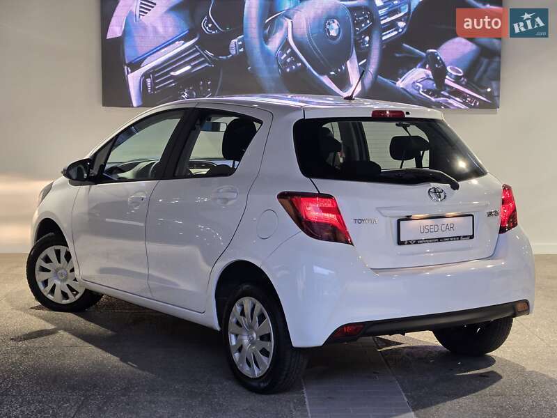 Хэтчбек Toyota Yaris 2014 в Одессе фото 4 Хэтчбек Toyota Yaris 2014 в Одессе