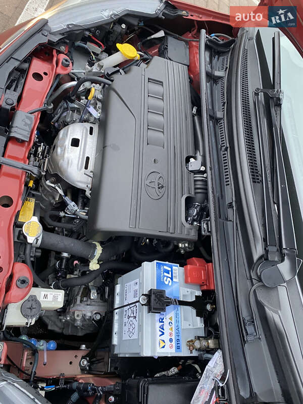 Хэтчбек Toyota Yaris 2014 в Житомире