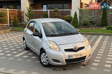 Хэтчбек Toyota Yaris 2011 в Стрые
