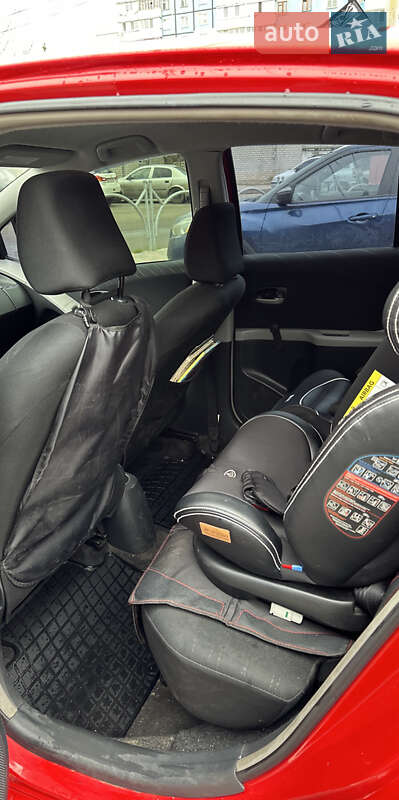 Хетчбек Toyota Yaris 2007 в Дніпрі