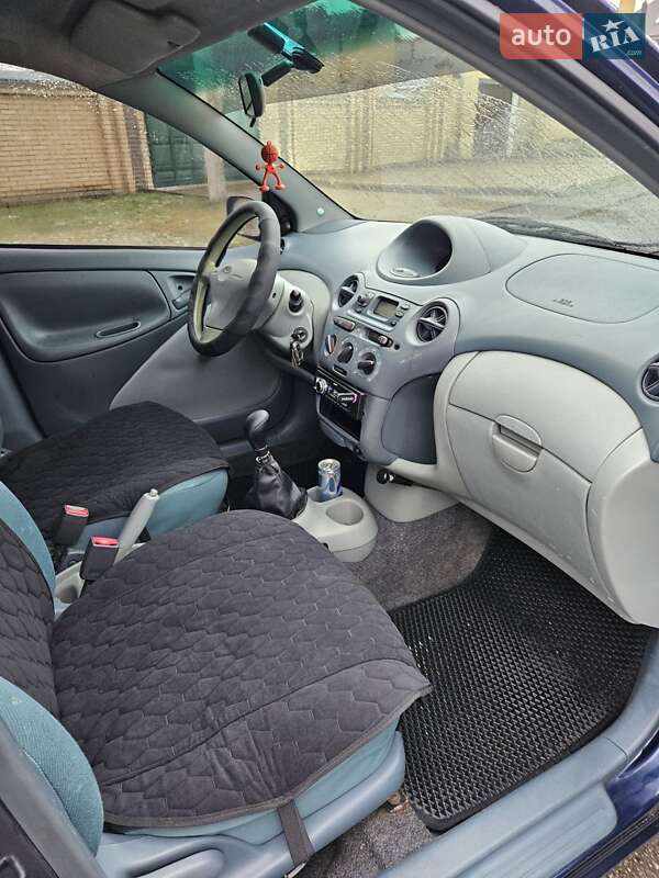 Хэтчбек Toyota Yaris 1999 в Харькове
