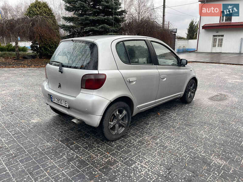 Хэтчбек Toyota Yaris 2001 в Ровно