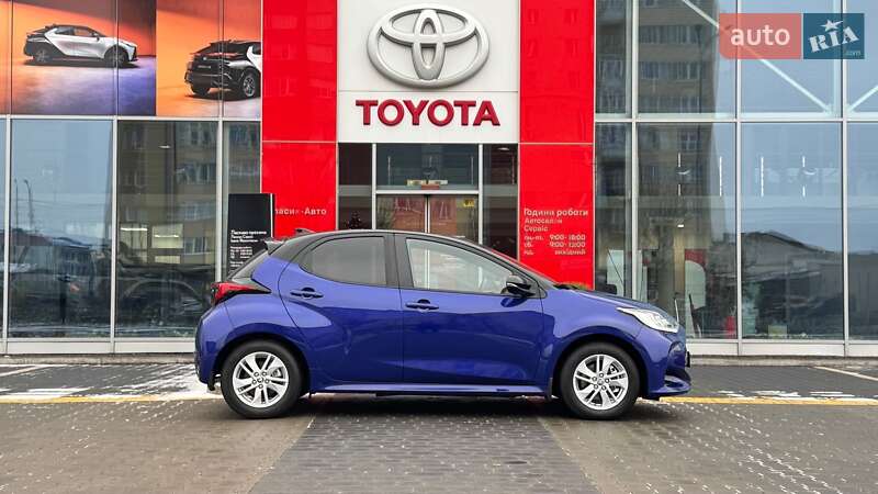 Хетчбек Toyota Yaris 2024 в Івано-Франківську
