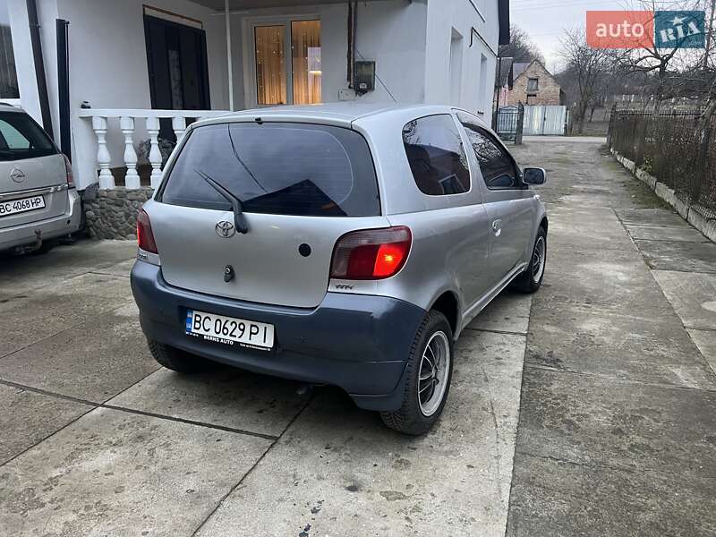 Хэтчбек Toyota Yaris 1999 в Львове