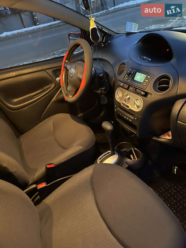 Хетчбек Toyota Yaris 2003 в Броварах