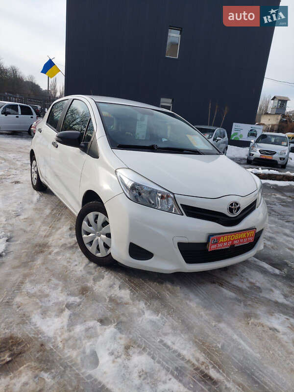Toyota Yaris 2012