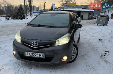 Хетчбек Toyota Yaris 2011 в Києві