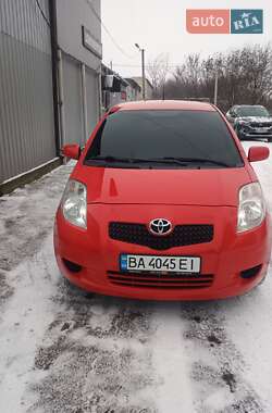 Хетчбек Toyota Yaris 2008 в Кропивницькому