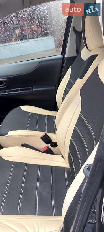 Хэтчбек Toyota Yaris 2013 в Полтаве