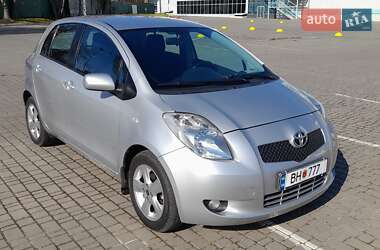 Хэтчбек Toyota Yaris 2006 в Одессе