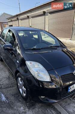 Хетчбек Toyota Yaris 2007 в Києві