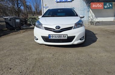 Хэтчбек Toyota Yaris 2013 в Кодыме