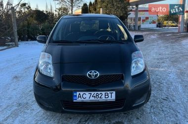 Хетчбек Toyota Yaris 2012 в Луцьку