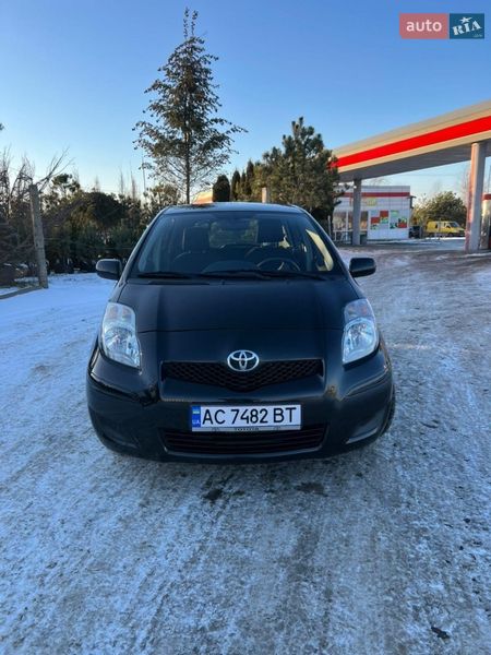 Toyota Yaris 2012