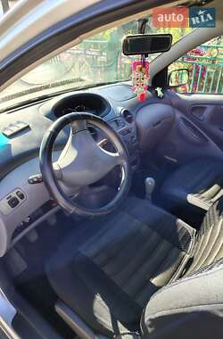 Хетчбек Toyota Yaris 2001 в Володимирі