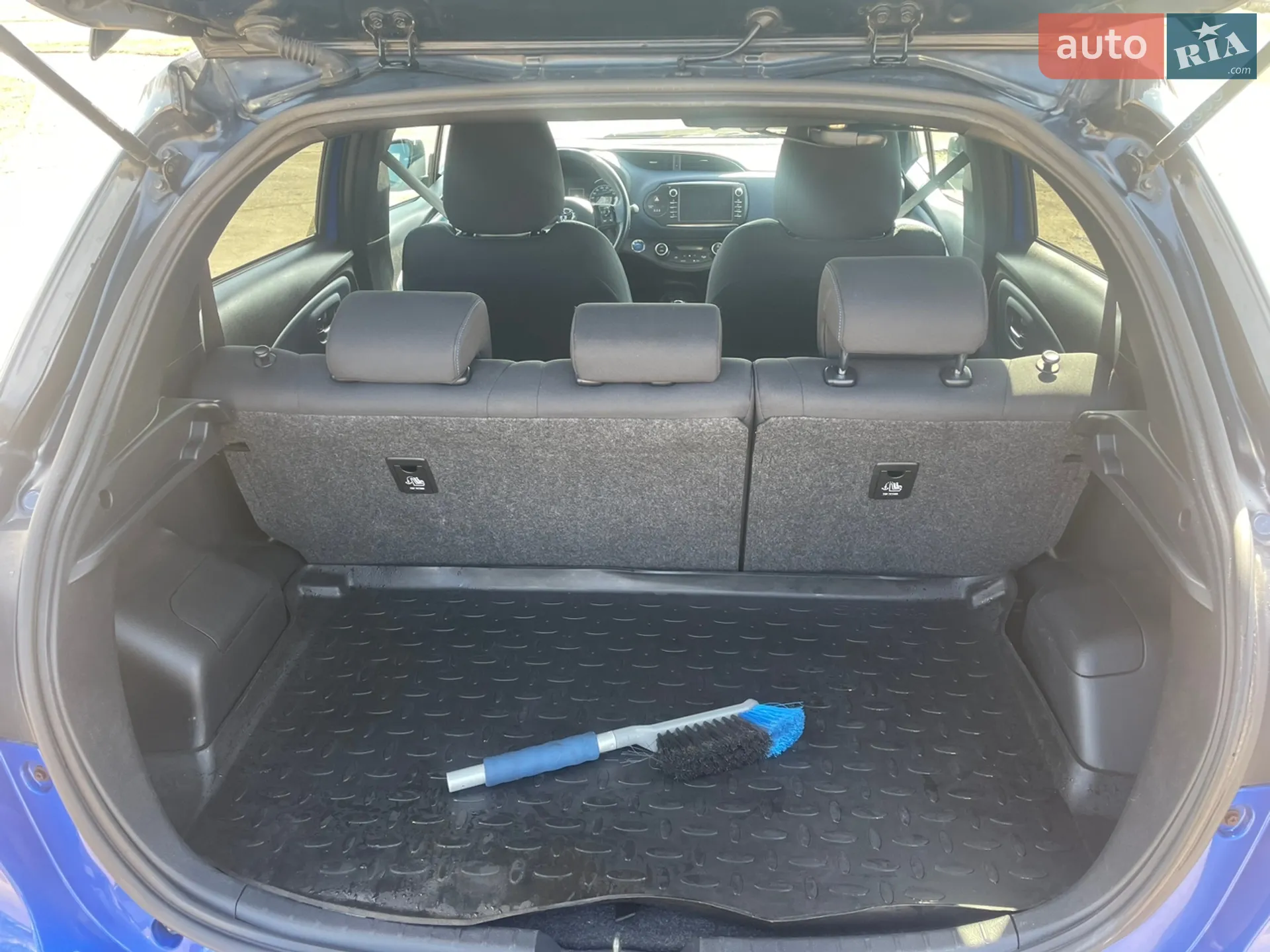 2018 Toyota Yaris - мініатюра 11