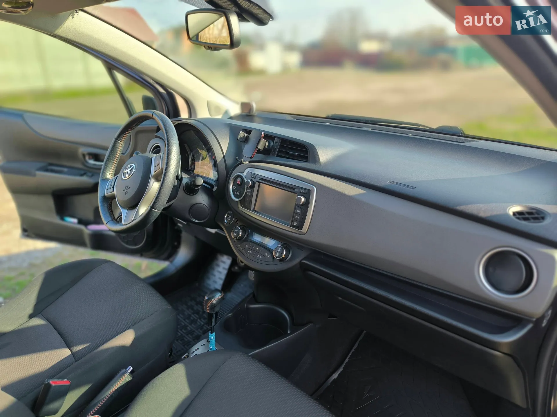 2012 Toyota Yaris - мініатюра 15