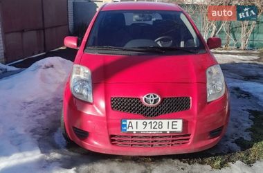 Хэтчбек Toyota Yaris 2006 в Киеве
