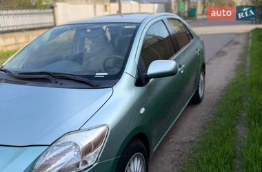 Седан Toyota Yaris 2006 в Одессе