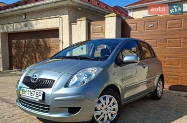 Хэтчбек Toyota Yaris 2008 в Одессе