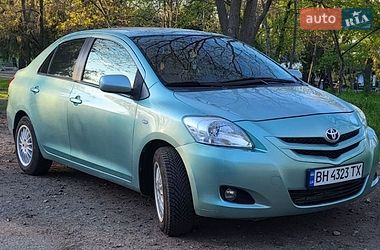 Седан Toyota Yaris 2006 в Одесі
