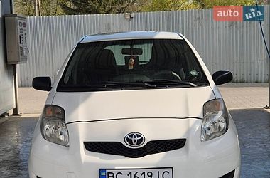 Хэтчбек Toyota Yaris 2009 в Стрые