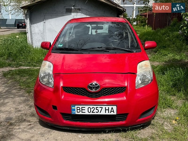Toyota Yaris 2011