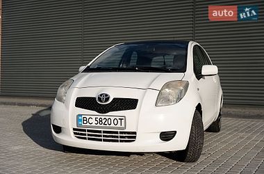 Хетчбек Toyota Yaris 2008 в Львові