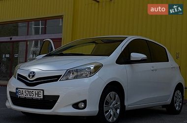 Хетчбек Toyota Yaris 2012 в Кропивницькому