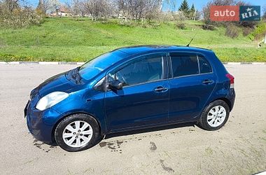 Хетчбек Toyota Yaris 2011 в Харкові