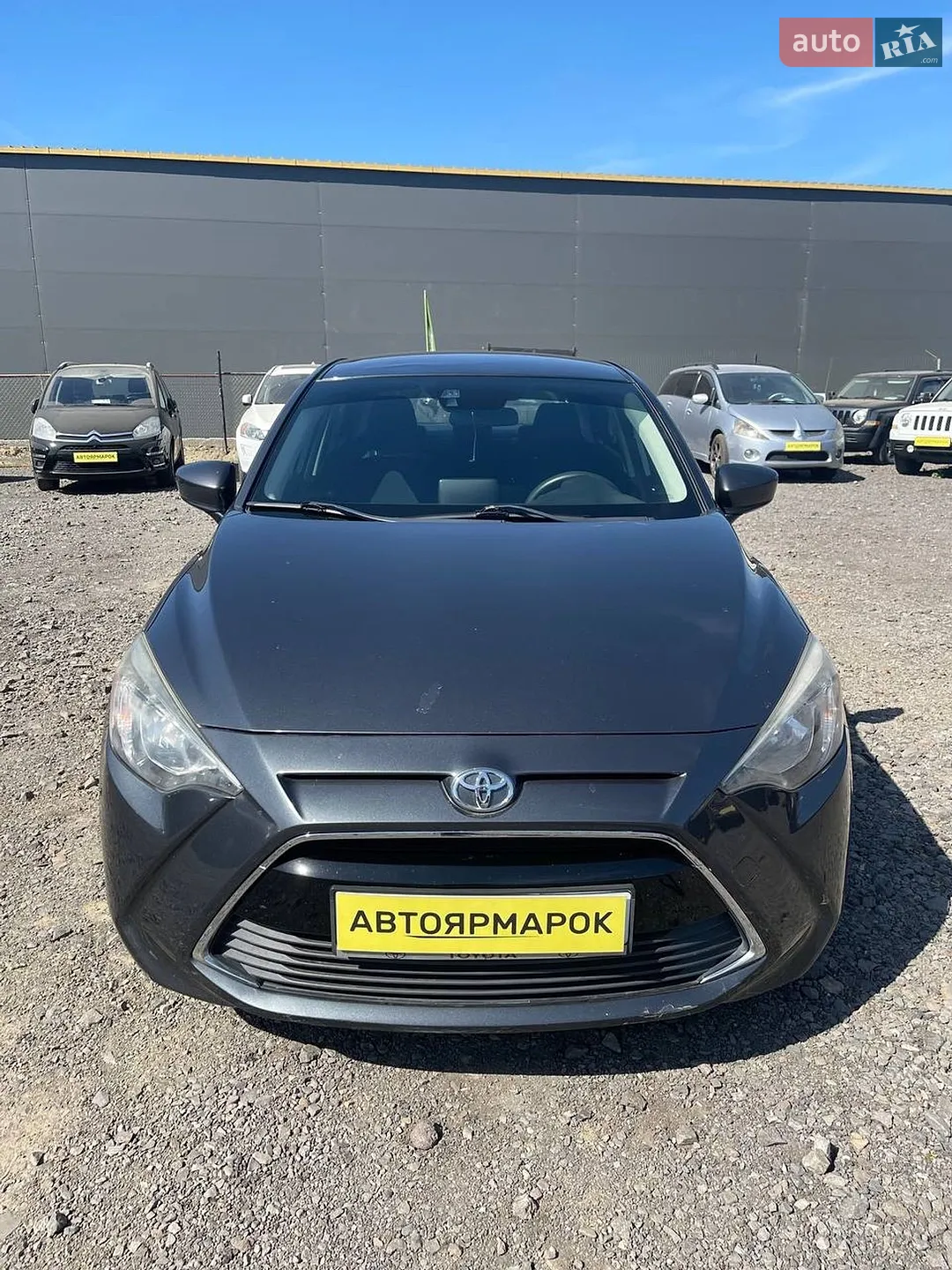 2017 Toyota Yaris - мініатюра 3