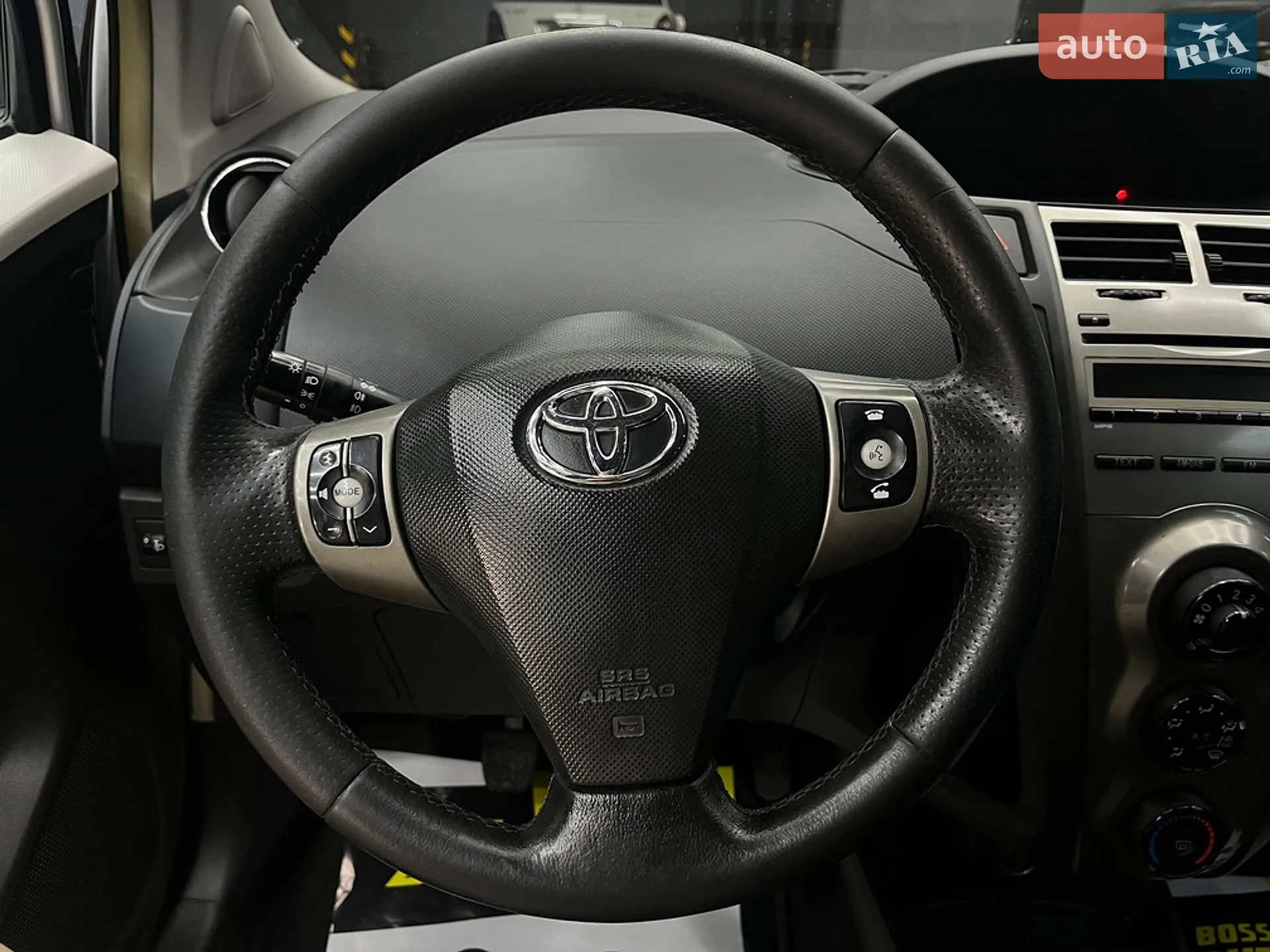 2010 Toyota Yaris - мініатюра 16