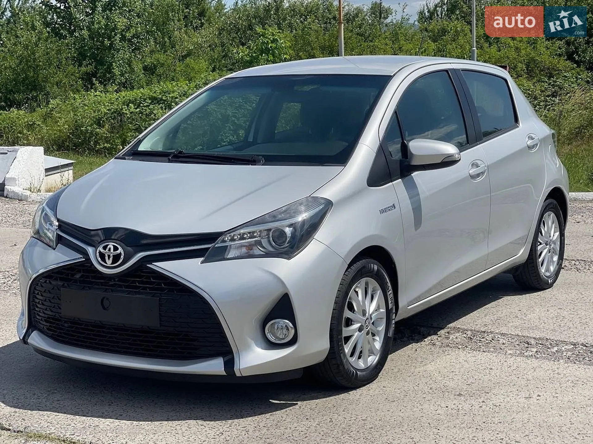 2012 Toyota Yaris - фото 1