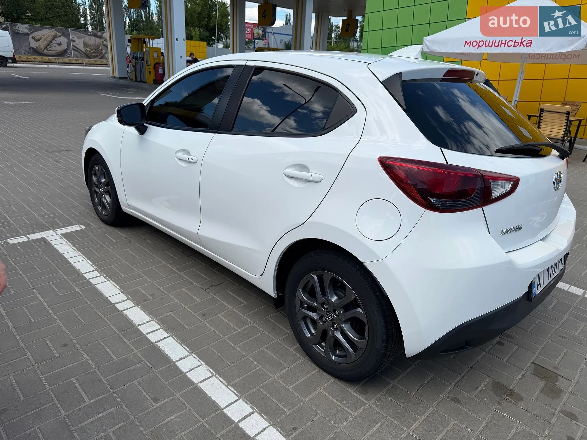 2019 Toyota Yaris - мініатюра 11