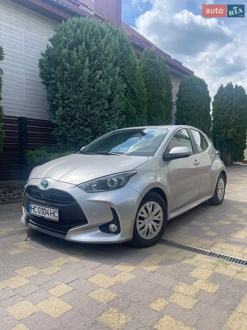 2022 Toyota Yaris - фото 1