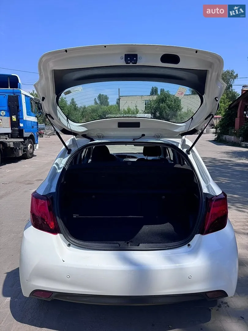 2016 Toyota Yaris - мініатюра 10