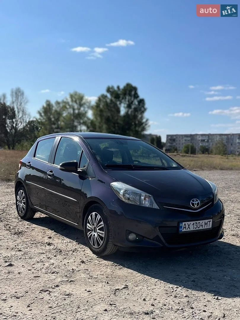 2012 Toyota Yaris - мініатюра 2