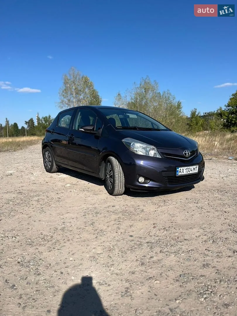 2012 Toyota Yaris - мініатюра 11
