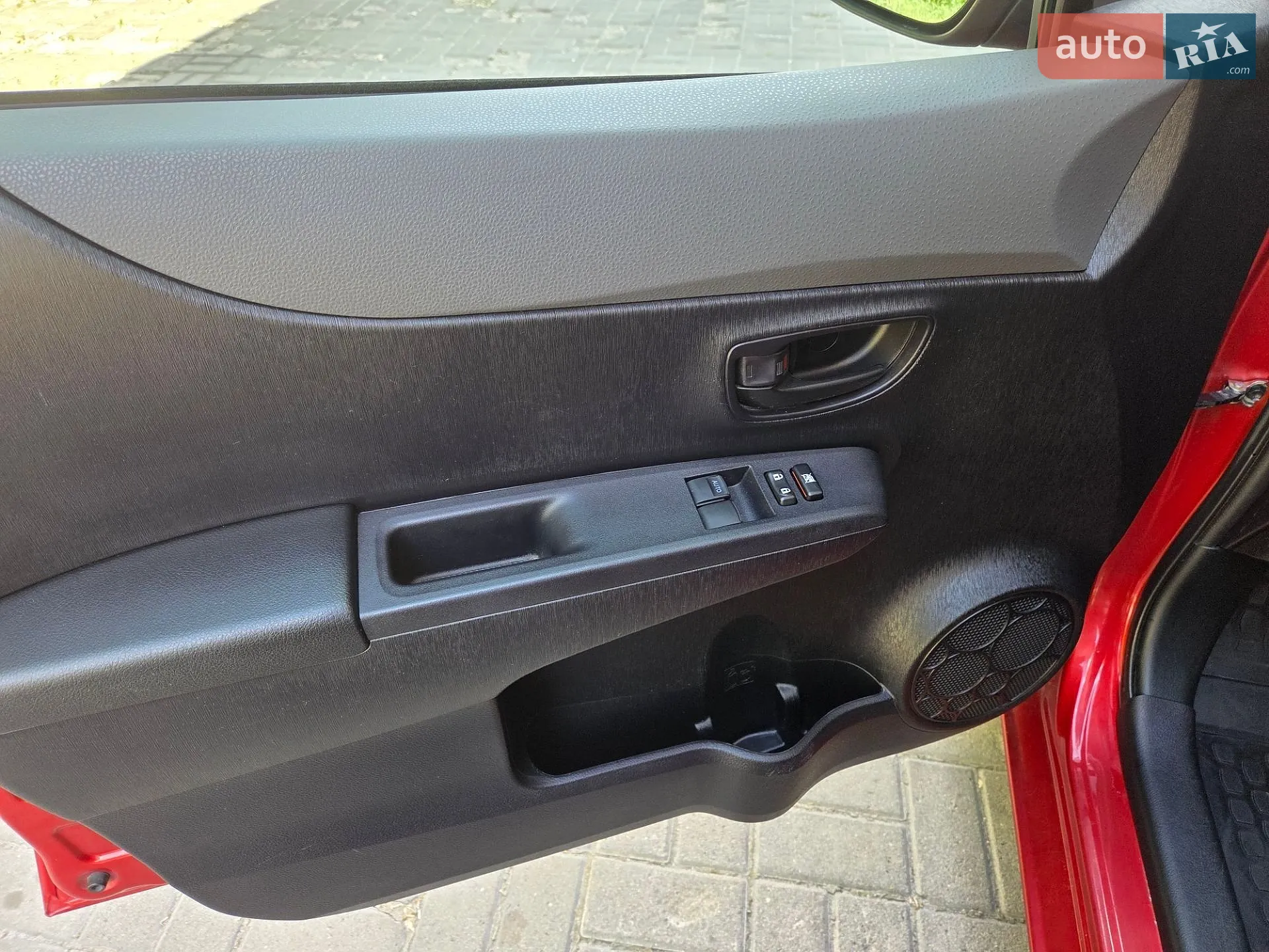 2012 Toyota Yaris - мініатюра 10