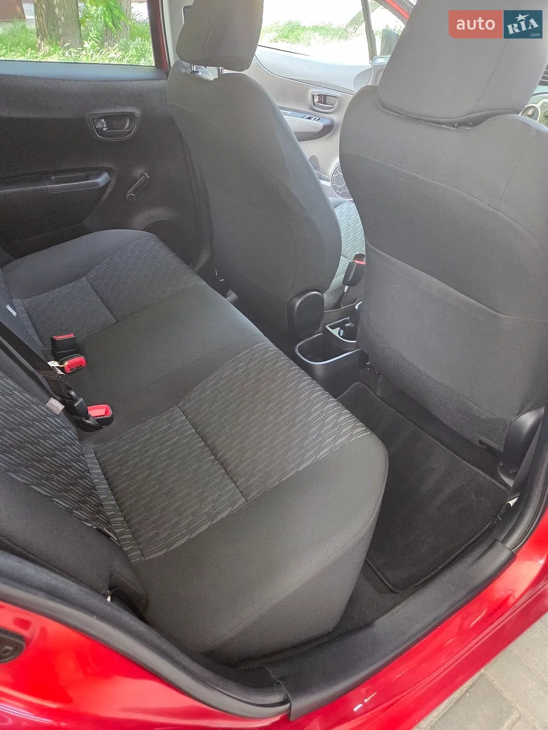 2012 Toyota Yaris - мініатюра 17
