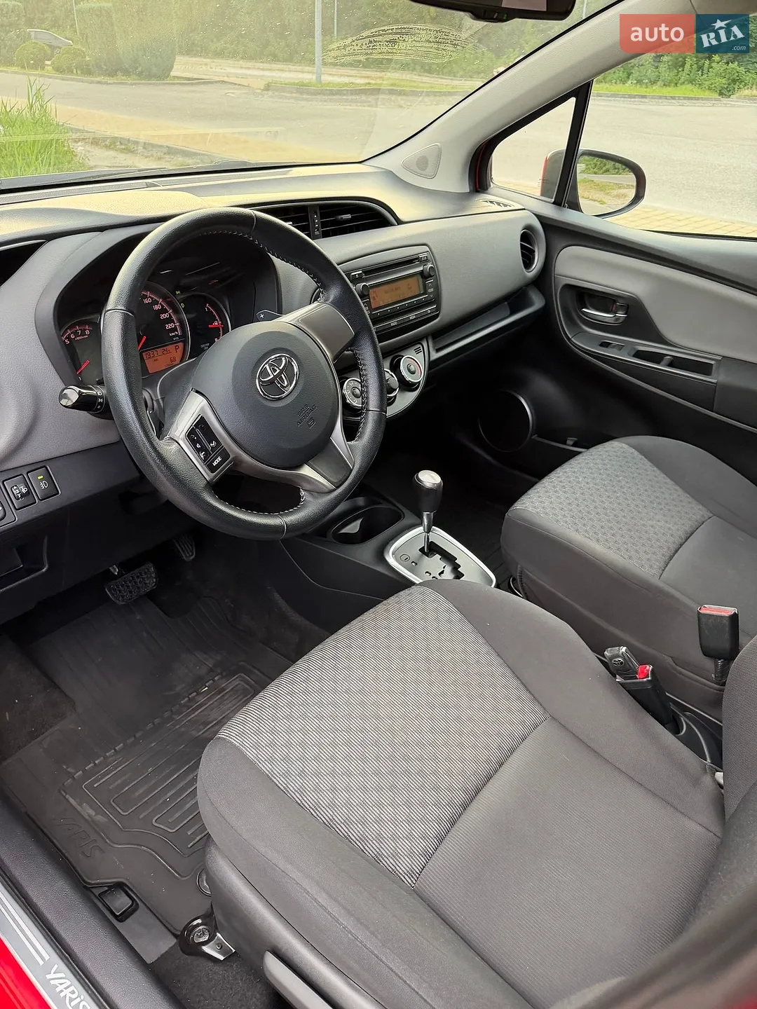 2016 Toyota Yaris - мініатюра 25