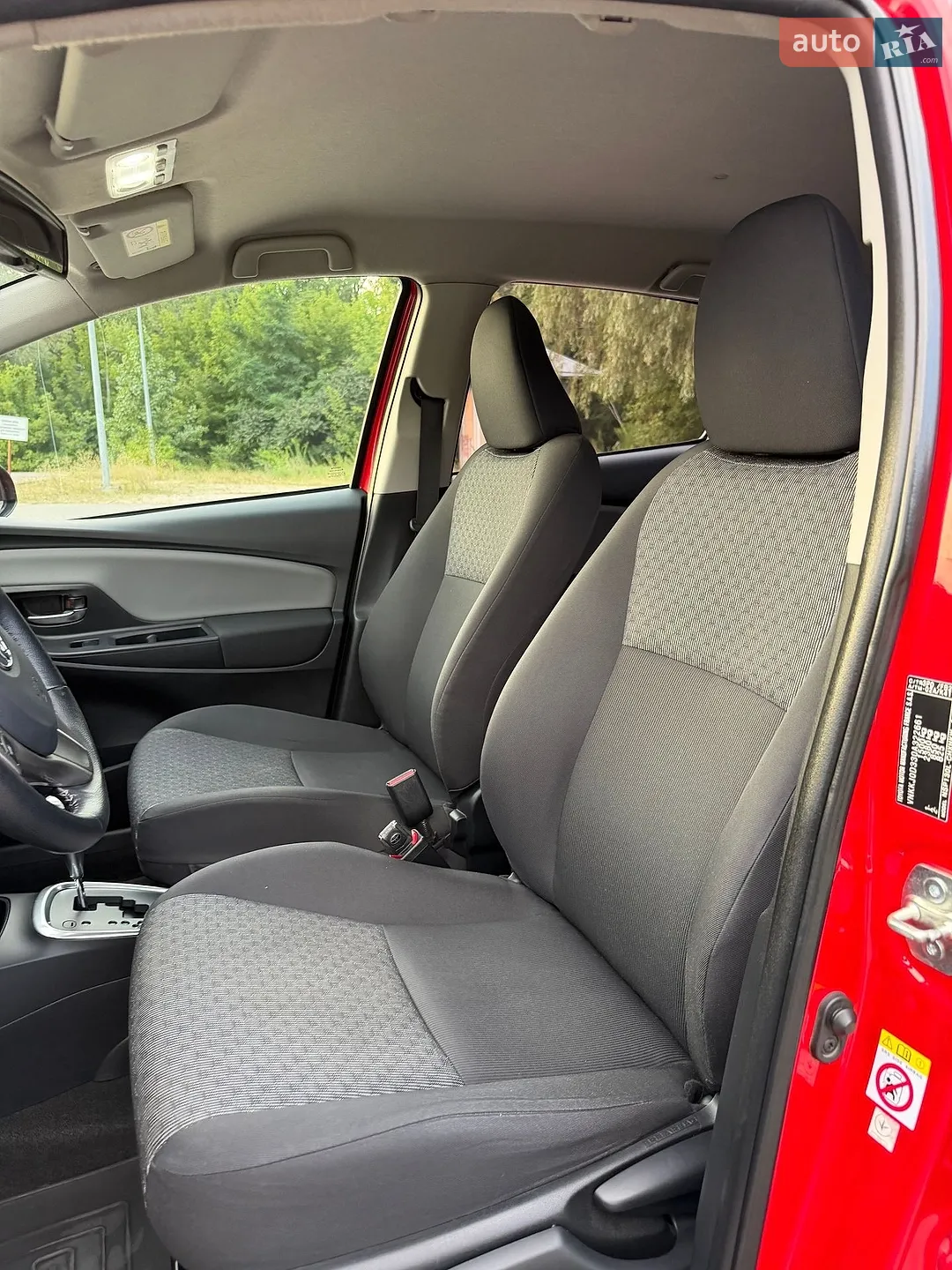 2016 Toyota Yaris - мініатюра 30