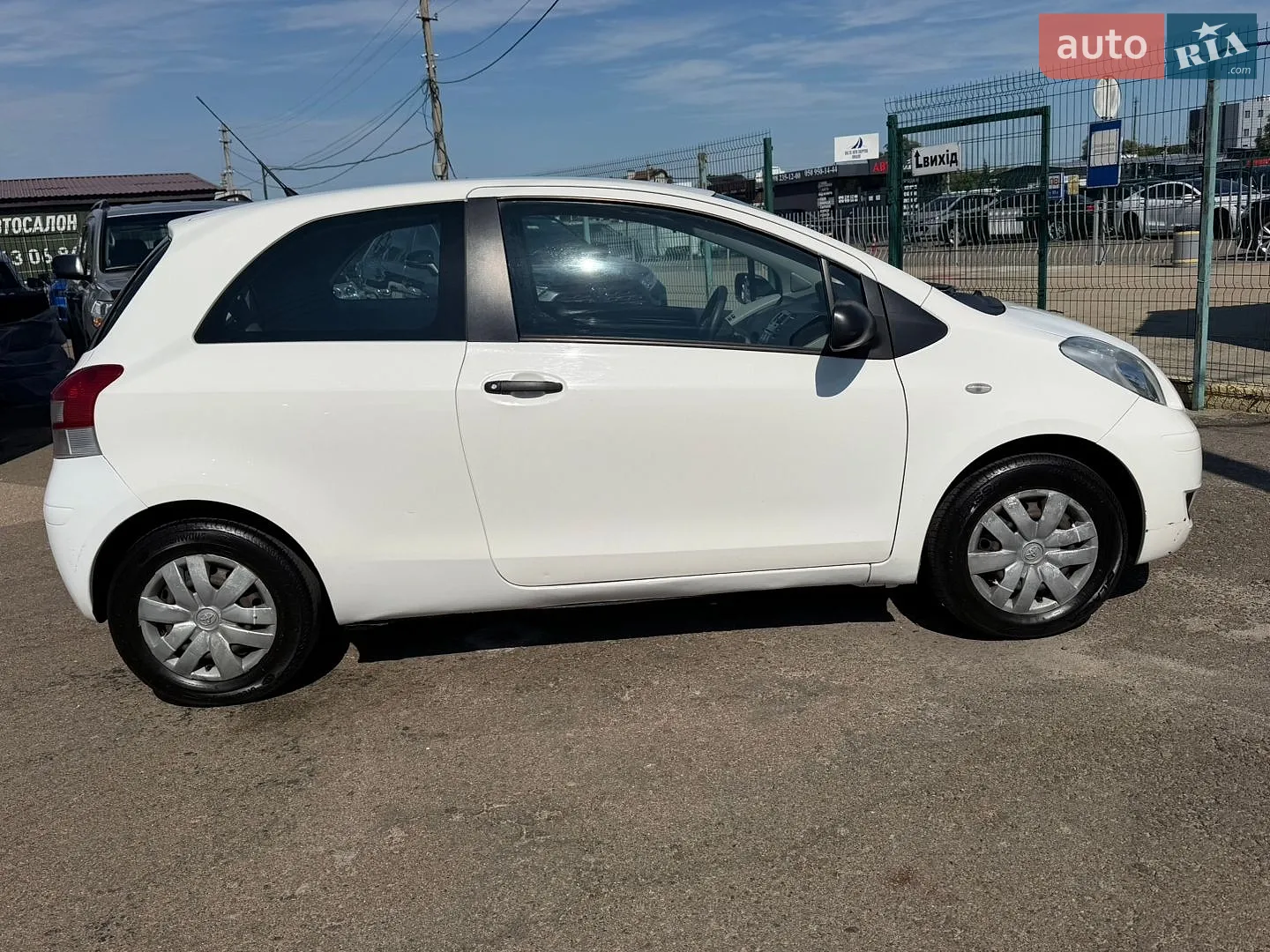 2011 Toyota Yaris - мініатюра 5
