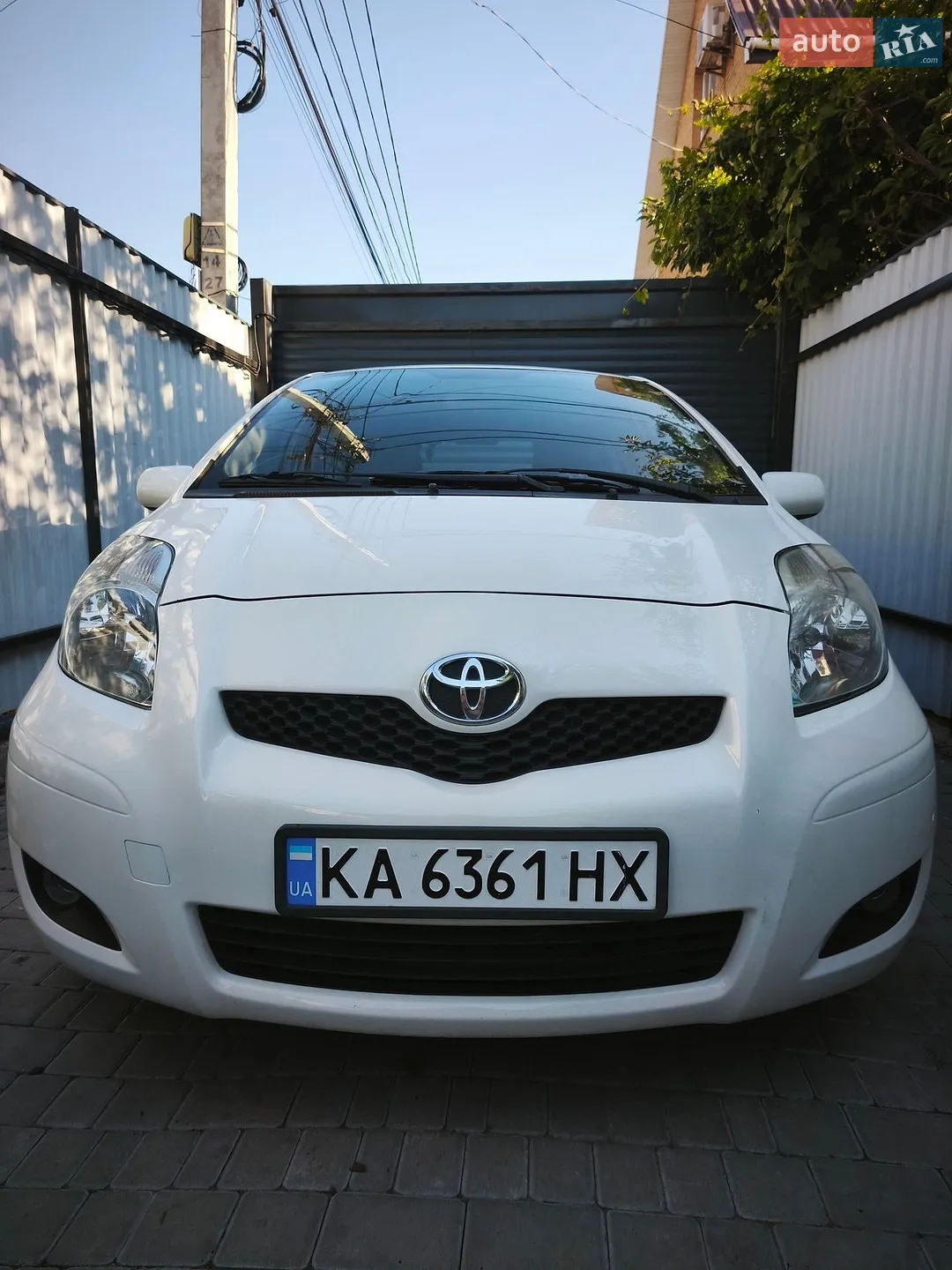2011 Toyota Yaris - мініатюра 3